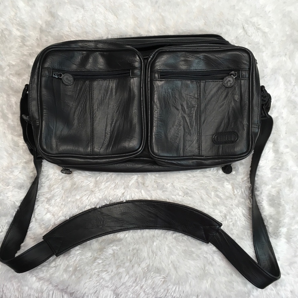Laredo Messenger/Camera Multi Compartments Bag - image 1